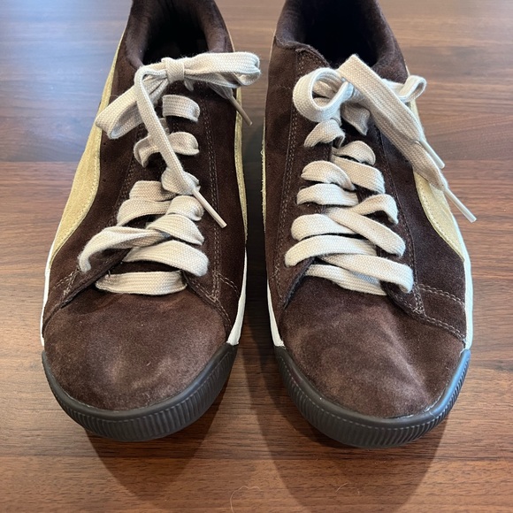 Like new - Mens brown/tan PUMA suede sneakers. - Picture 5 of 7